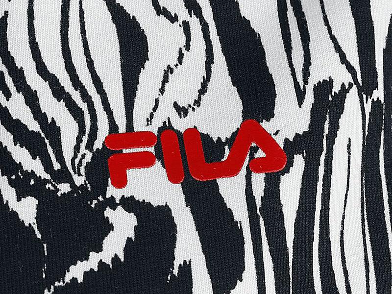 FILA Breza AOP Felpa Zebra Cropped Donna Abstrack Bianco Nero FAW0125 - Sandrini Calzature e Abbigliamento