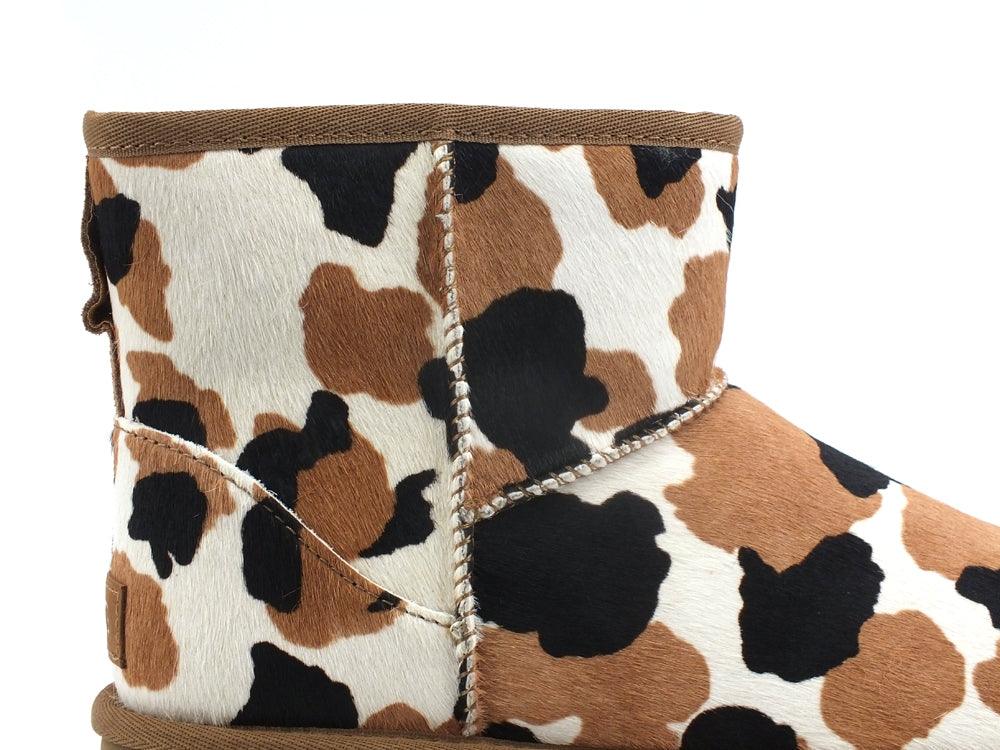 UGG W Classic Mini Cow Print Stivaletto Pelo Chestnut W1123353 - Sandrini Calzature e Abbigliamento