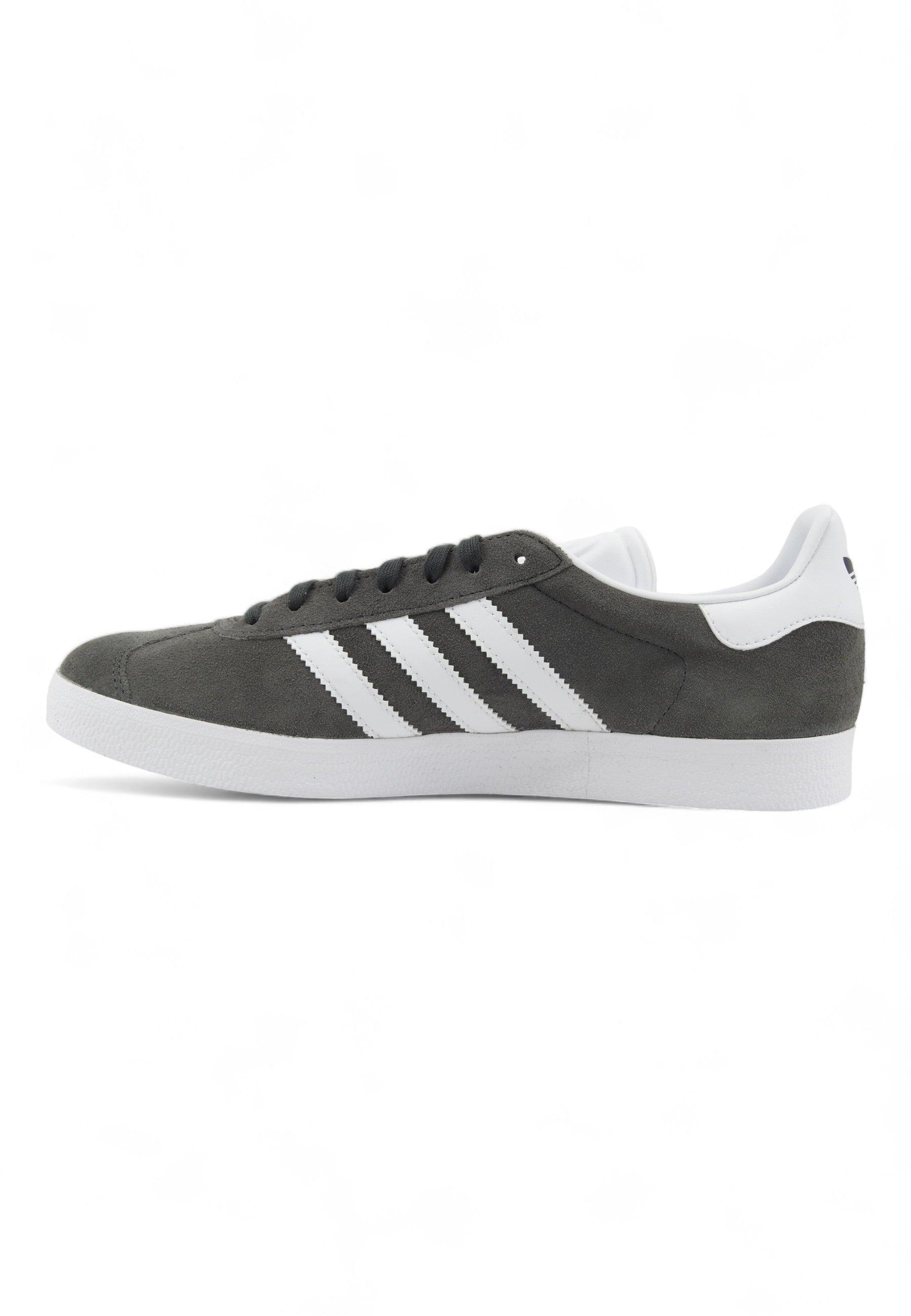 ADIDAS Gazelle Sneaker Uomo Dark Grey White BB5480 - Sandrini Calzature e Abbigliamento