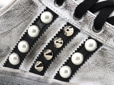 CUSTOM / ADIDAS Coast Star Sneaker Vintage Studs White Black EE8900
