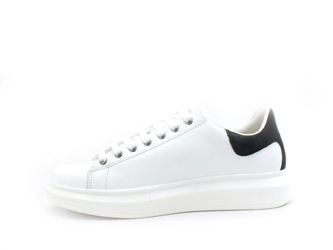 GUESS Sneaker Retro - Sandrini Calzature e Abbigliamento