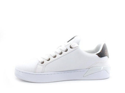 GUESS Sneaker Platform Logo Traforato - Sandrini Calzature e Abbigliamento