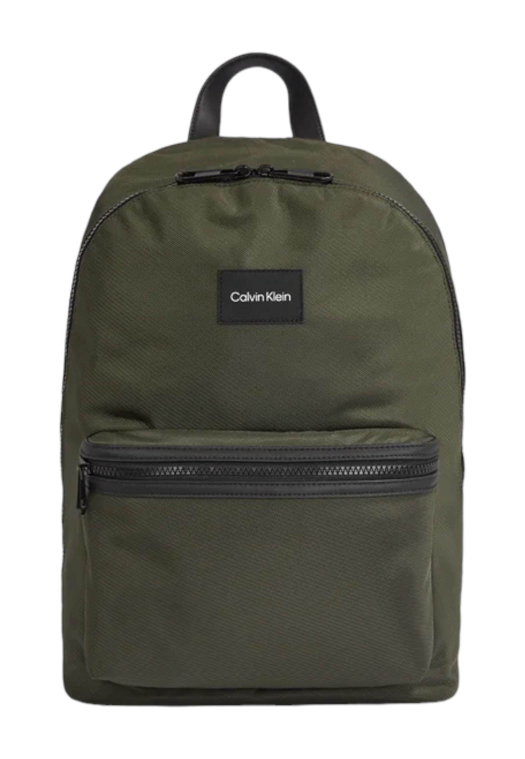 CALVIN KLEIN Essential Campus Zaino Uomo Dark Olive K50K511615 - Sandrini Calzature e Abbigliamento