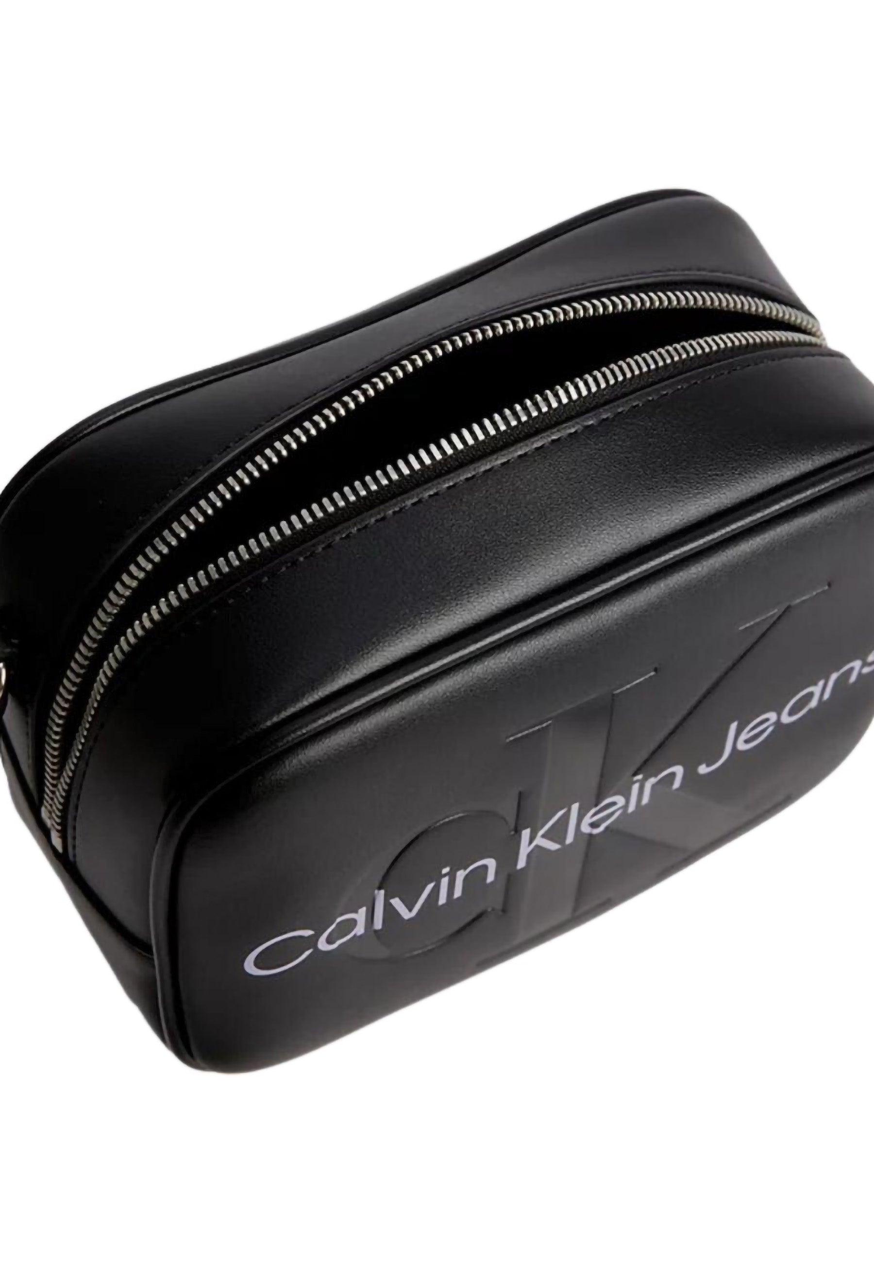 CALVIN KLEIN Tracolla Camera Bag Black K60K610275 - Sandrini Calzature e Abbigliamento