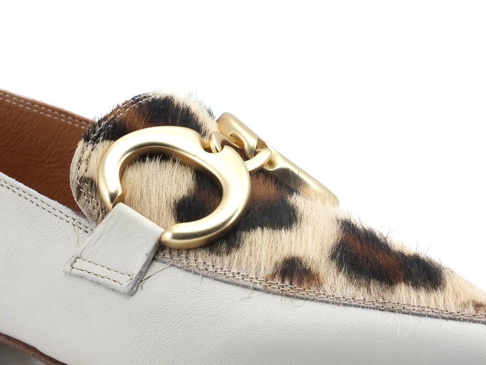 DIVINE FOLLIE Mocassino Punta Animalier Leopard White 901-01F - Sandrini Calzature e Abbigliamento