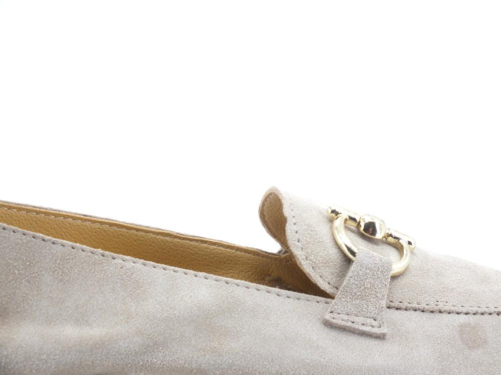 DIVINE FOLLIE Mocassino Suede Morsetto Gold Beige Sabbia 25-FM - Sandrini Calzature e Abbigliamento