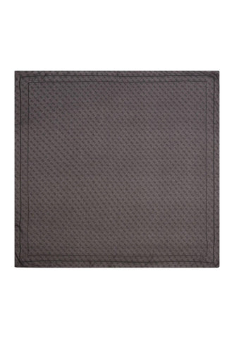 GUESS Kefiah Foulard Donna Coal Logo AW9986SIL30 - Sandrini Calzature e Abbigliamento