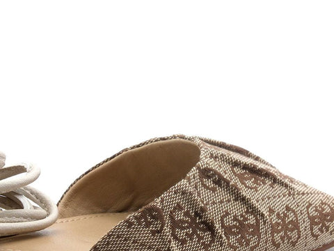 GUESS Sandalo Punta Loghi Printed Beige Brown Ivory FL6CRSFAL05 - Sandrini Calzature e Abbigliamento