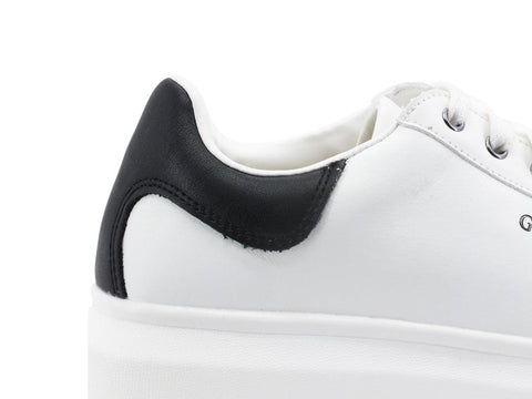 GUESS Sneaker Bold Retro Black White FM5SLRLEA12 - Sandrini Calzature e Abbigliamento