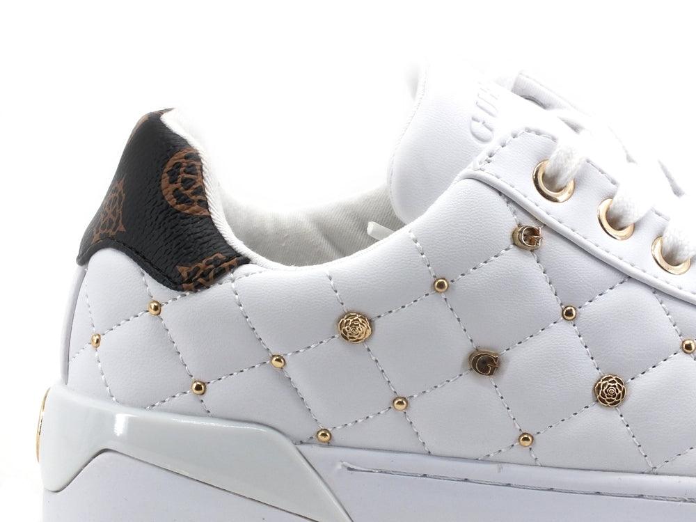 GUESS Sneaker Borchie Trapuntata Loghi White FL8BEEFAL12 - Sandrini Calzature e Abbigliamento