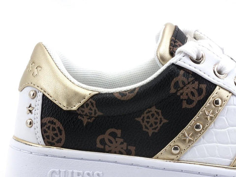 GUESS Sneaker Cocco Borchie Logo - Sandrini Calzature e Abbigliamento