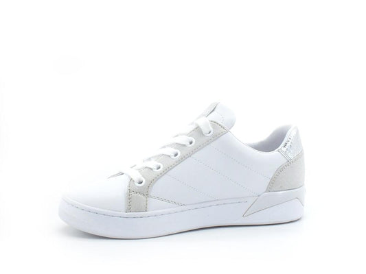 GUESS Sneaker Loghi Borchie White Silver FL5RXOELE12 - Sandrini Calzature e Abbigliamento