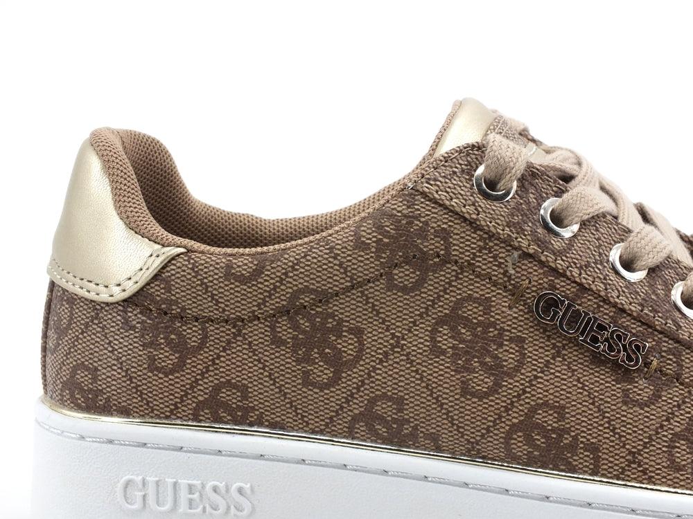 GUESS Sneaker Loghi Retro Gold - Sandrini Calzature e Abbigliamento
