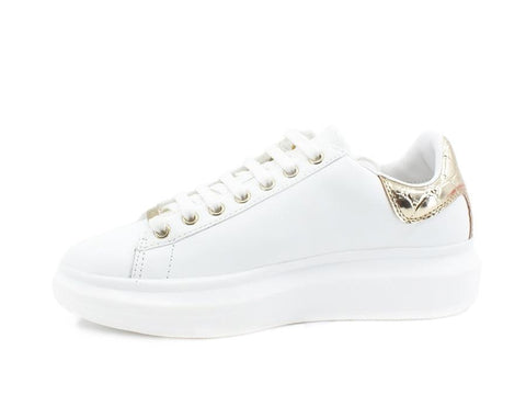 GUESS Sneaker Logo Retro Gold White FL7SALELE12 - Sandrini Calzature e Abbigliamento