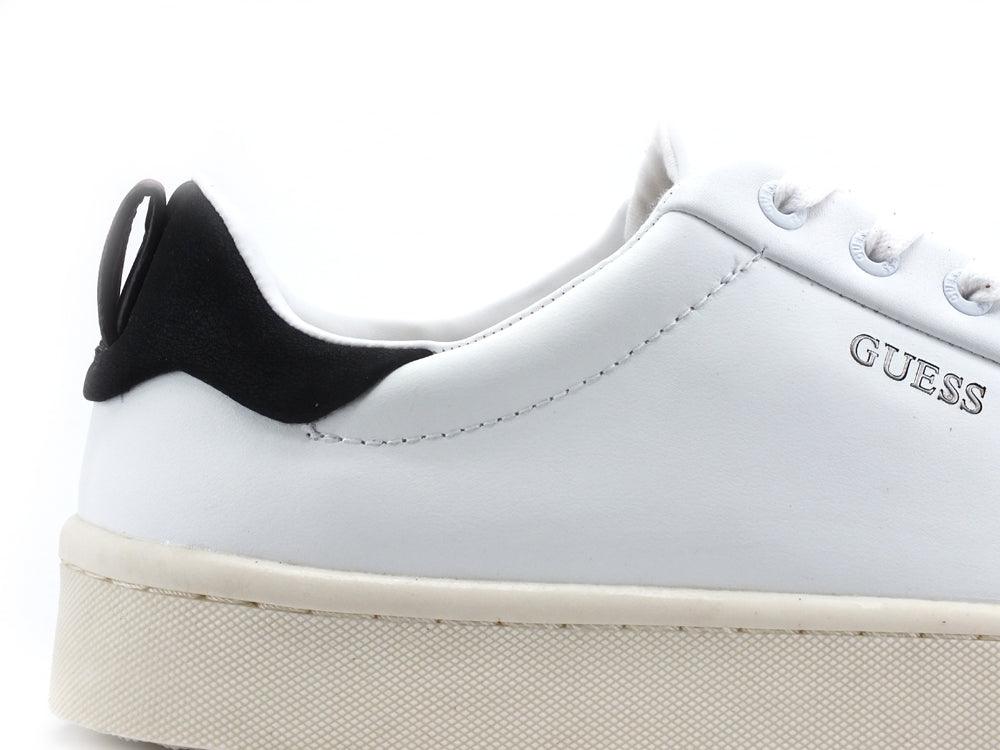 GUESS Sneaker Pelle Logo White Black FMVIC8LEA12 - Sandrini Calzature e Abbigliamento