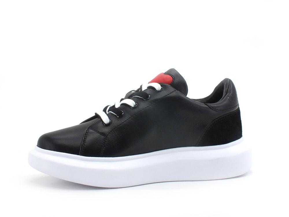 LOVE MOSCHINO Sneaker Cuore Rosso Nero JA15044G1EIA200A - Sandrini Calzature e Abbigliamento