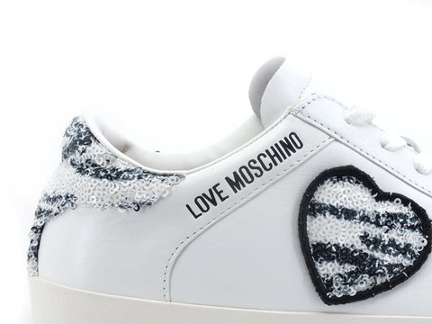 LOVE MOSCHINO Sneaker Logo Cuore Pailettes Bianco Nero JA15402G1EI4210A - Sandrini Calzature e Abbigliamento