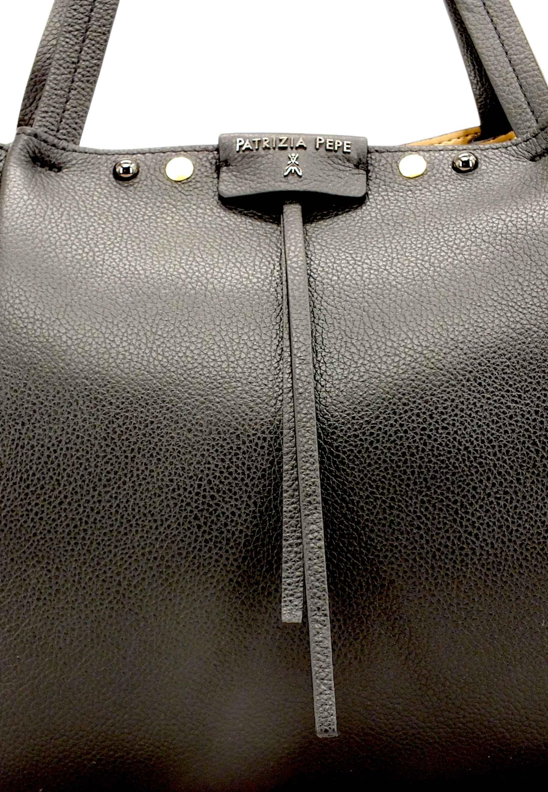 PATRIZIA PEPE Borsa Borchie Con Pochette Nera 8B8895-L050 - Sandrini Calzature e Abbigliamento