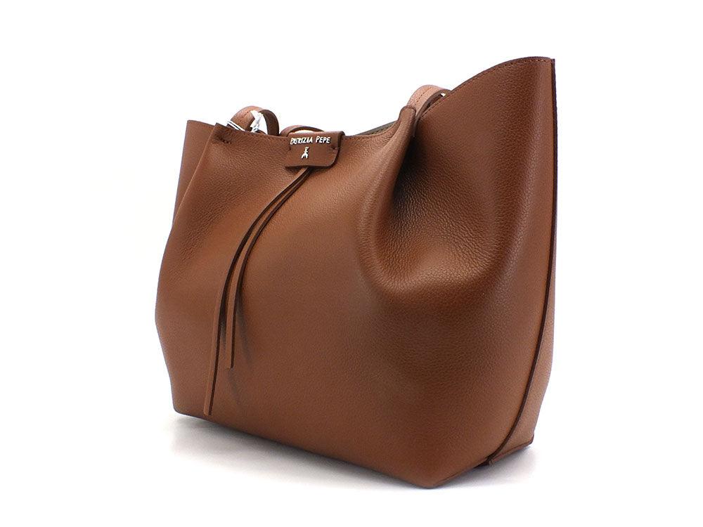 PATRIZIA PEPE Borsa + Tracolla Saddle Clutch Logo Soft Brown CB8895L001-B734 - Sandrini Calzature e Abbigliamento