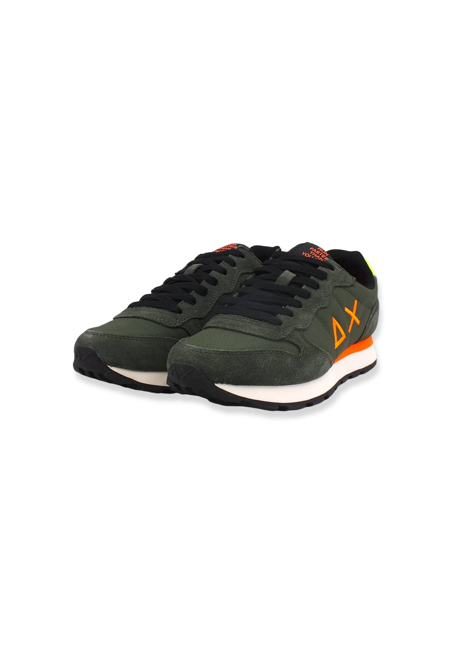 SUN68 Tom Fluo Sneaker Uomo Verde Militare Scuro Z42102 - Sandrini Calzature e Abbigliamento